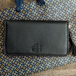 NWT Tory Burch Black Leather Continental Wallet